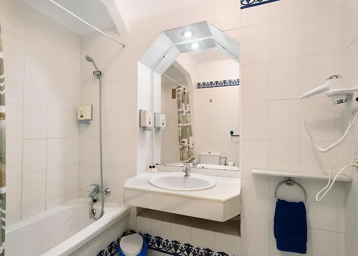 Over The Ocean 313 דירה *